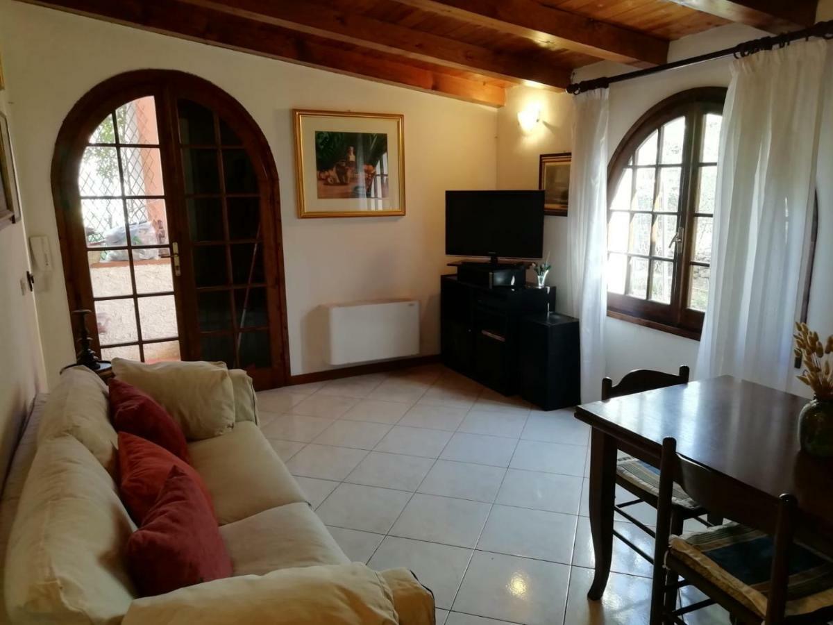 Villa Paddeu 萨萨里 外观 照片